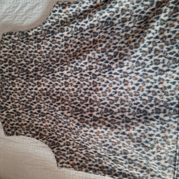 Tudor Court animal print vest - Picture 11 of 16